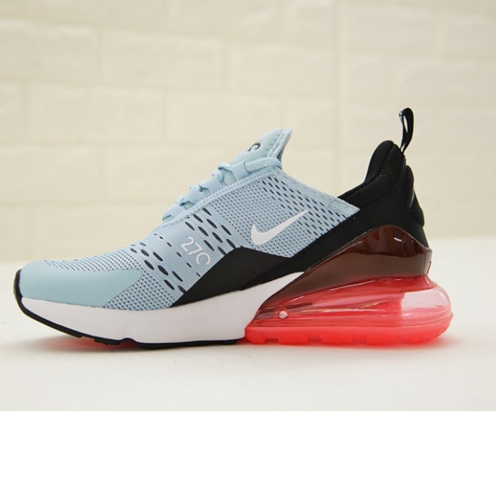 Nike 270s